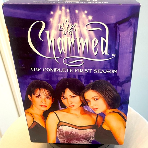 Charmed box set, season one - Picture 1 of 4